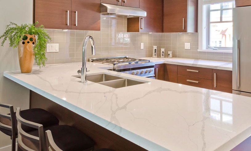 AQ738-Calacatta-Lucina-Quartz-Countertops-2